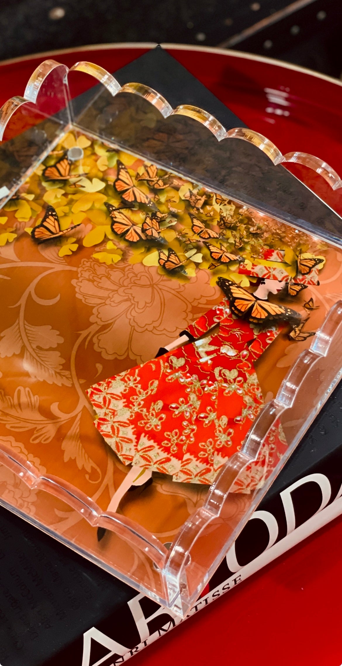 Lucite Scalloped Tray-Art Collage Print Collection